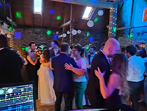 DJ Habela auf einer Hochzeit auf Gut Dietersberg
